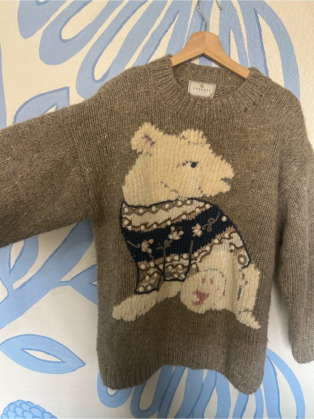 VTG 90s Express Tricot Polar Bear Novelty Knit Sweater Oversized Cottagecore